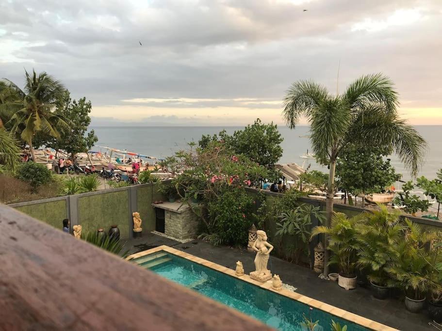 מטאראם Villa Kenanga In Meninting By The Beach מראה חיצוני תמונה